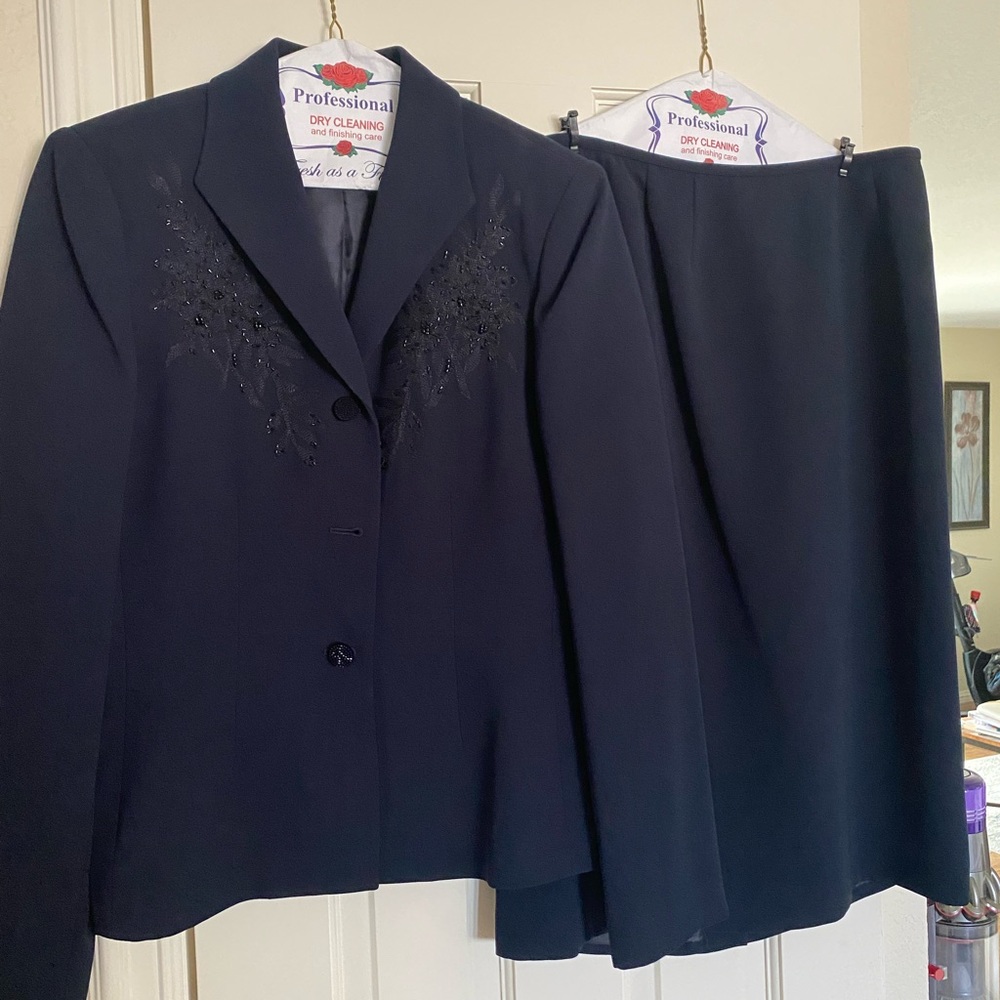 Beaded jacket and skirt suit set - like new!